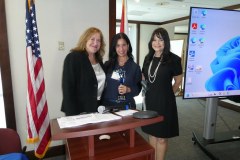 p1090381_54556914795_l